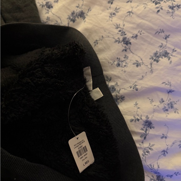 L.L. Bean Men's Dark Gray Fleece lined Joggers - Picture 2 of 5